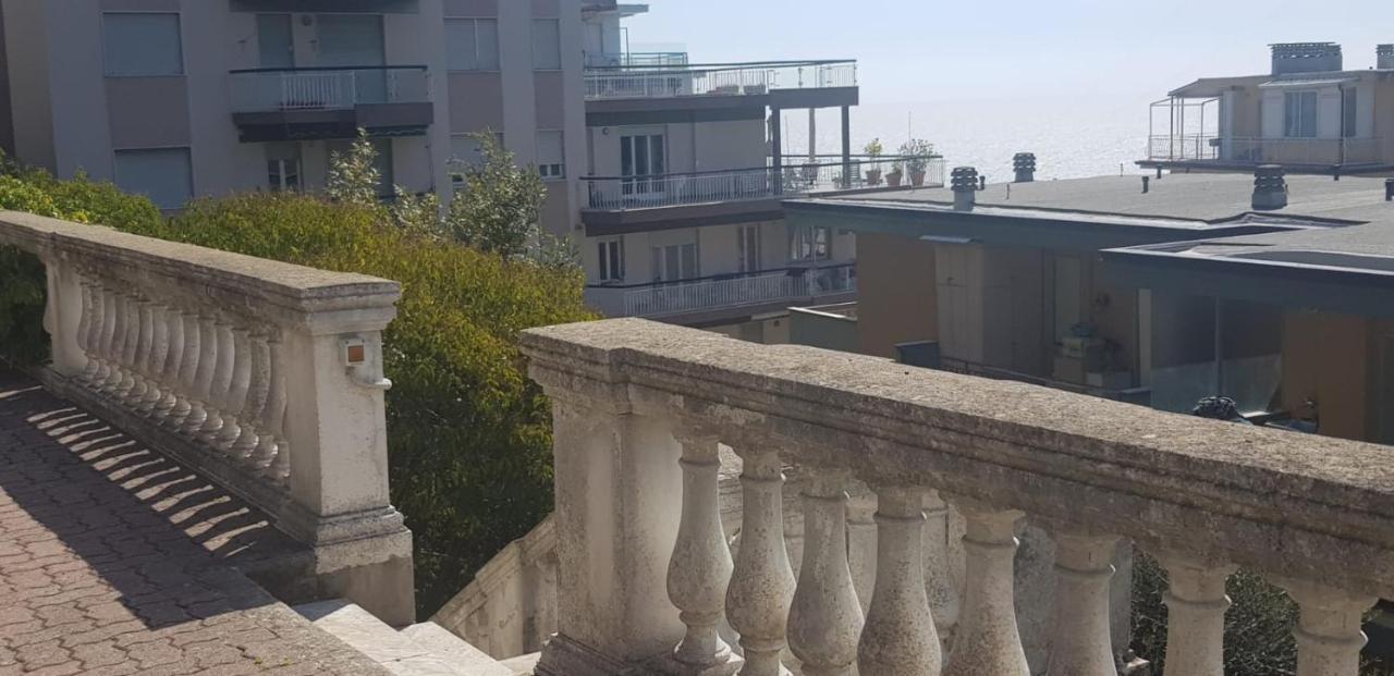 Casa Fiorenza Parcheggio Privato ซานเรโม ภายนอก รูปภาพ